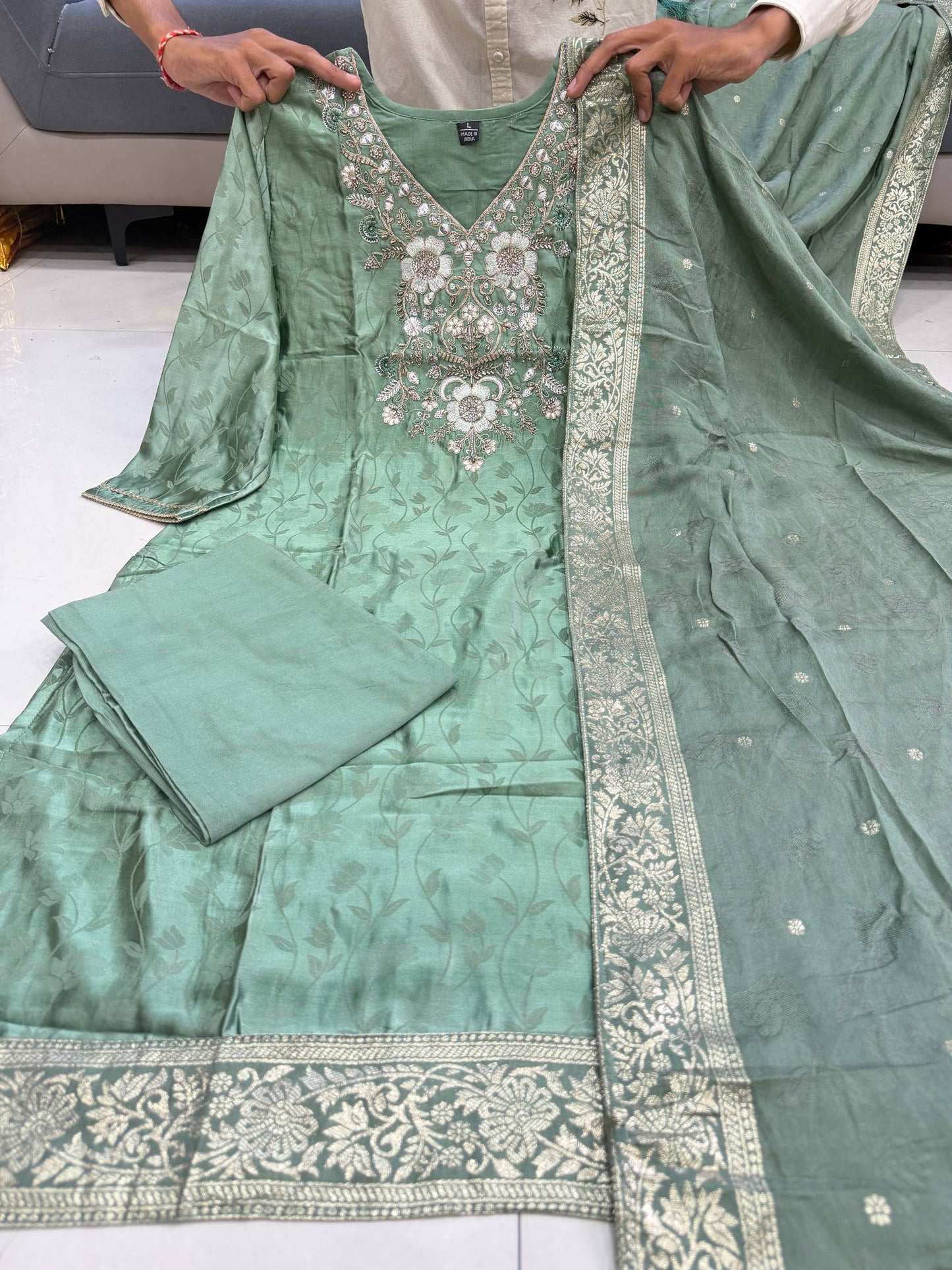 Special PURE MALAY GLASS TISSUE WITH KANJIVARAM HANDK WORK NACK 3 piece Set collection is Arrived