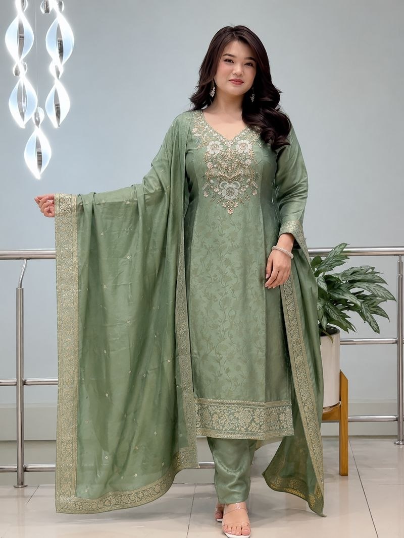 Special PURE MALAY GLASS TISSUE WITH KANJIVARAM HANDK WORK NACK 3 piece Set collection is Arrived